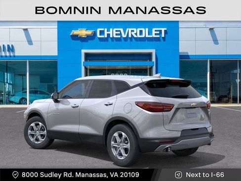 New 2026 Chevrolet Blazer LT image 3