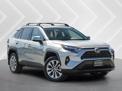 Used 2024 Toyota RAV4 XLE Premium FWD image 1