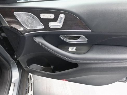 Used 2020 Mercedes-Benz GLE 350 w/ Premium Package image 12