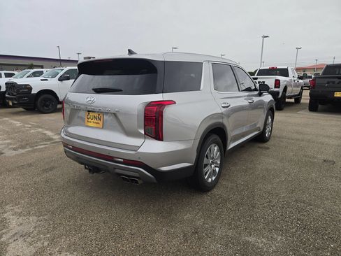 Used 2025 Hyundai Palisade SEL FWD image 3