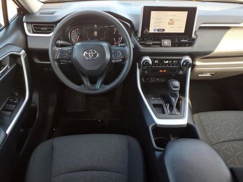Used 2024 Toyota RAV4 XLE image 9