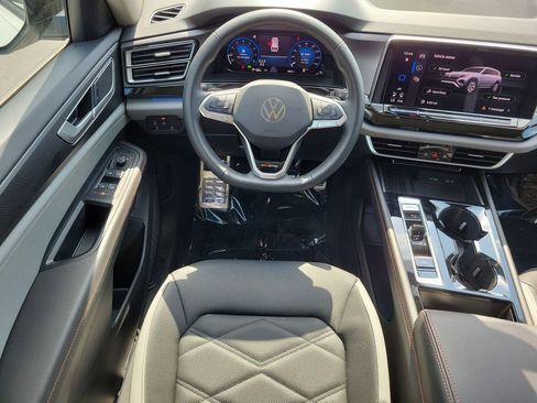 New 2026 Volkswagen Atlas Peak Edition AWD/4WD image 12