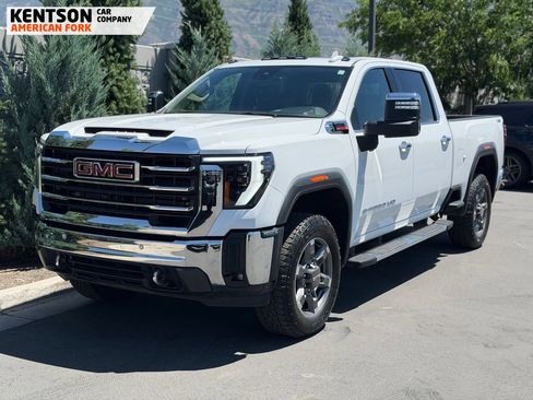 Used 2026 GMC Sierra 3500 SLT AWD/4WD image 3