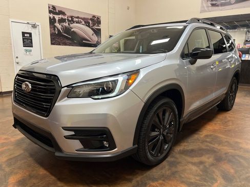 Used 2022 Subaru Ascent Onyx Edition image 5