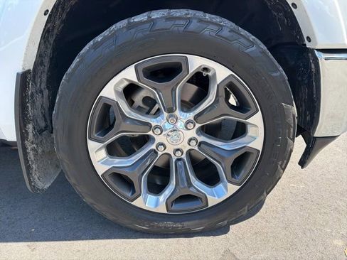 Used 2022 RAM 1500 Limited AWD/4WD image 9