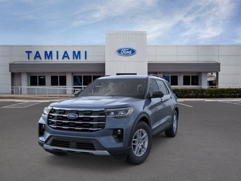 New 2026 Ford Explorer Active w/ Active Comfort Package RWD image 2