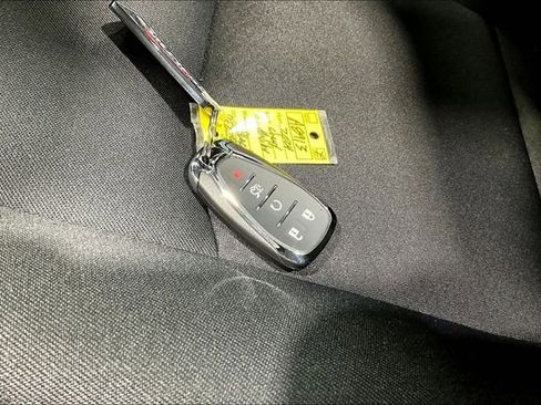 Used 2024 Chevrolet Malibu LT FWD image 33