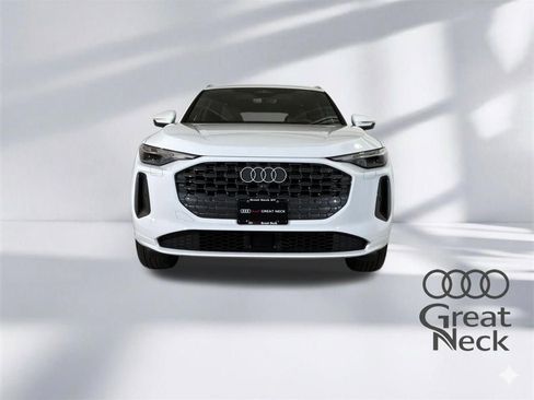 Certified 2025 Audi Q5 Premium w/ Convenience Package image 24