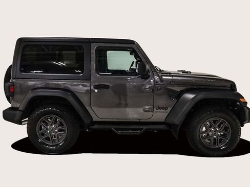 Used 2024 Jeep Wrangler Sport S image 4