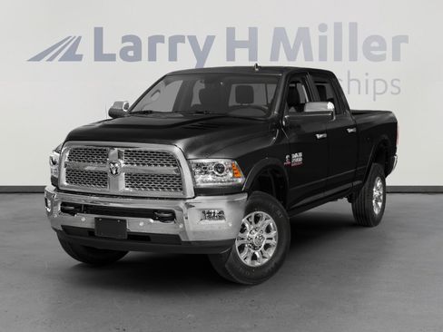 Used 2018 RAM 2500 Laramie w/ Sport Appearance Group AWD/4WD image 2
