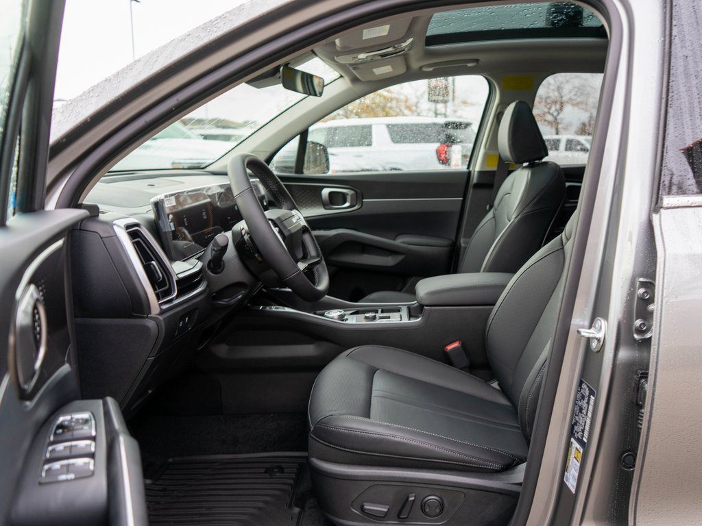 Used 2026 Kia Sorento EX w/ EX Premium Package AWD/4WD image 11