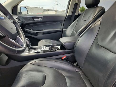 Used 2018 Ford Edge Titanium w/ Equipment Group 301A AWD/4WD image 20