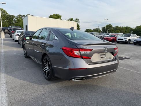 Used 2021 Honda Accord Touring image 3