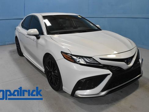 Used 2023 Toyota Camry XSE FWD image 1