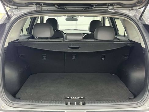Used 2017 Kia Niro EX FWD image 20