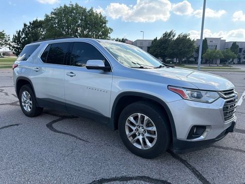 Used 2019 Chevrolet Traverse LT AWD/4WD image 7