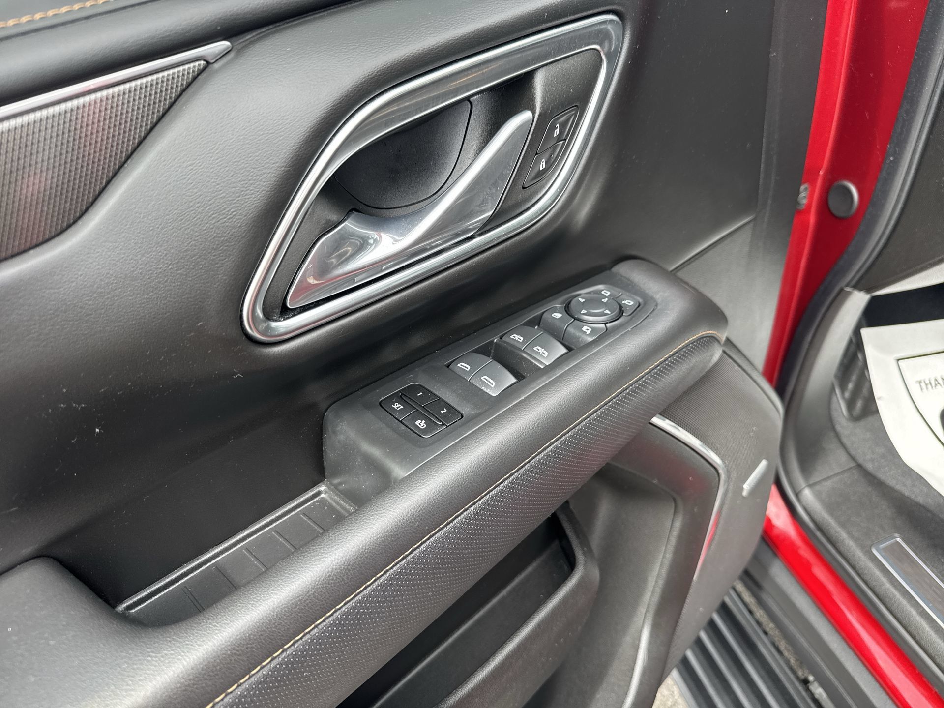 Certified 2024 GMC Yukon AT4 w/ AT4 Premium Package AWD/4WD image 24