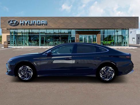 New 2026 Hyundai Sonata SEL FWD image 3