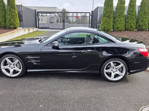 Used 2013 Mercedes-Benz SL 550 image 7