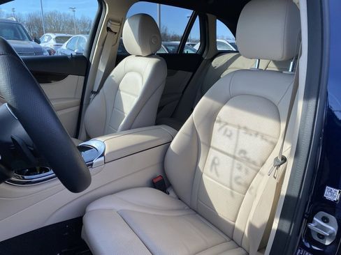 Used 2021 Mercedes-Benz GLC 300 4MATIC image 18