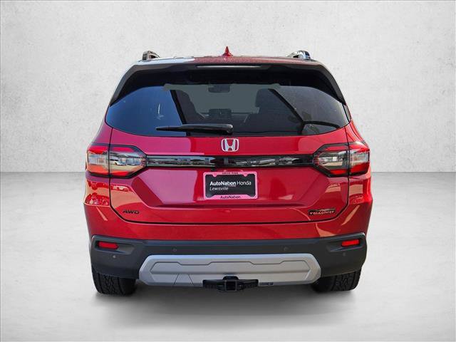 Used 2025 Honda Pilot TrailSport image 8
