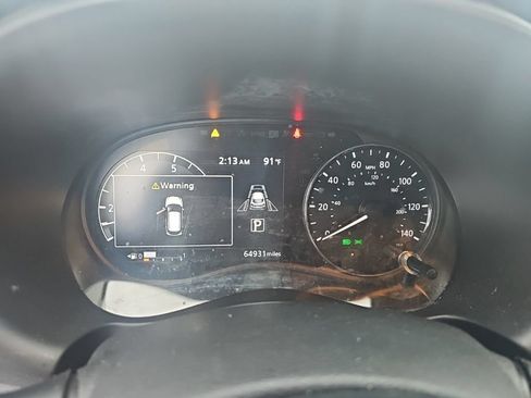 Used 2021 Nissan Kicks SV FWD image 4