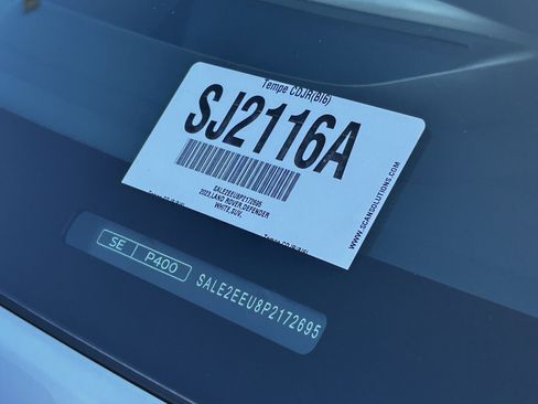 Used 2023 Land Rover Defender 110 X-Dynamic SE image 31