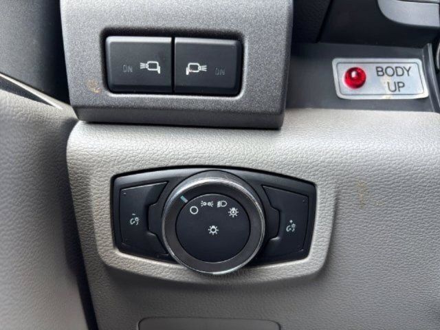 Used 2022 Ford F350 XL w/ Power Equipment Group AWD/4WD image 18