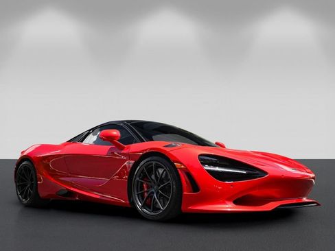 Used 2027 McLaren 750S Spider RWD image 9