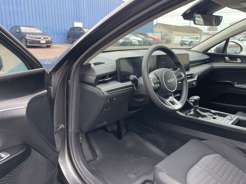 Used 2025 Kia K5 LXS image 32