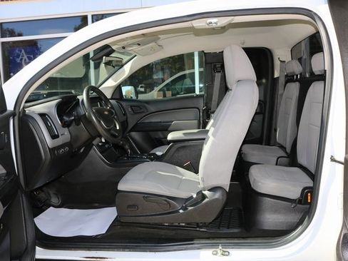 Used 2018 Chevrolet Colorado W/T w/ WT Convenience Package image 14