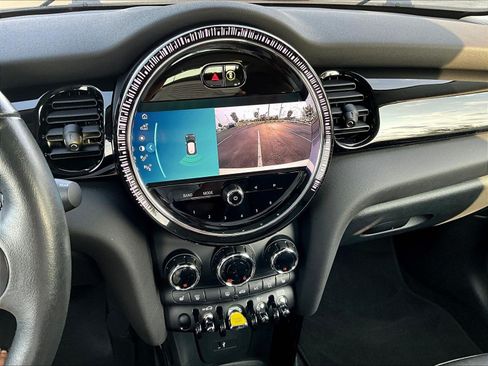 Used 2024 MINI Cooper SE FWD image 13