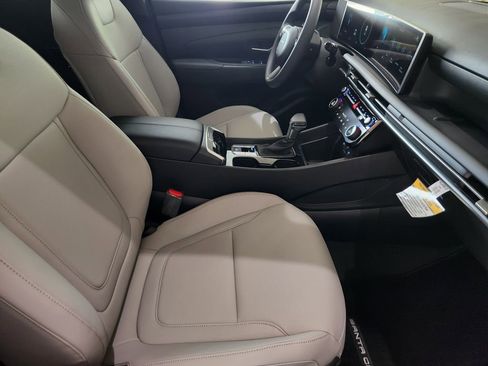 New 2026 Hyundai Santa Cruz SEL FWD image 10
