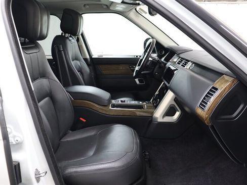 Used 2019 Land Rover Range Rover Supercharged AWD/4WD image 22