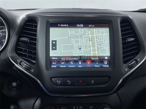 Used 2023 Jeep Cherokee Altitude Lux image 8