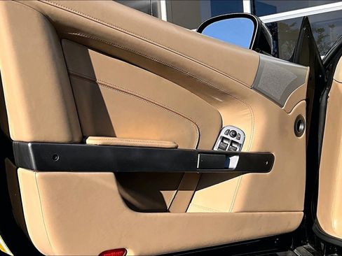 Used 2012 Aston Martin Virage Volante image 23