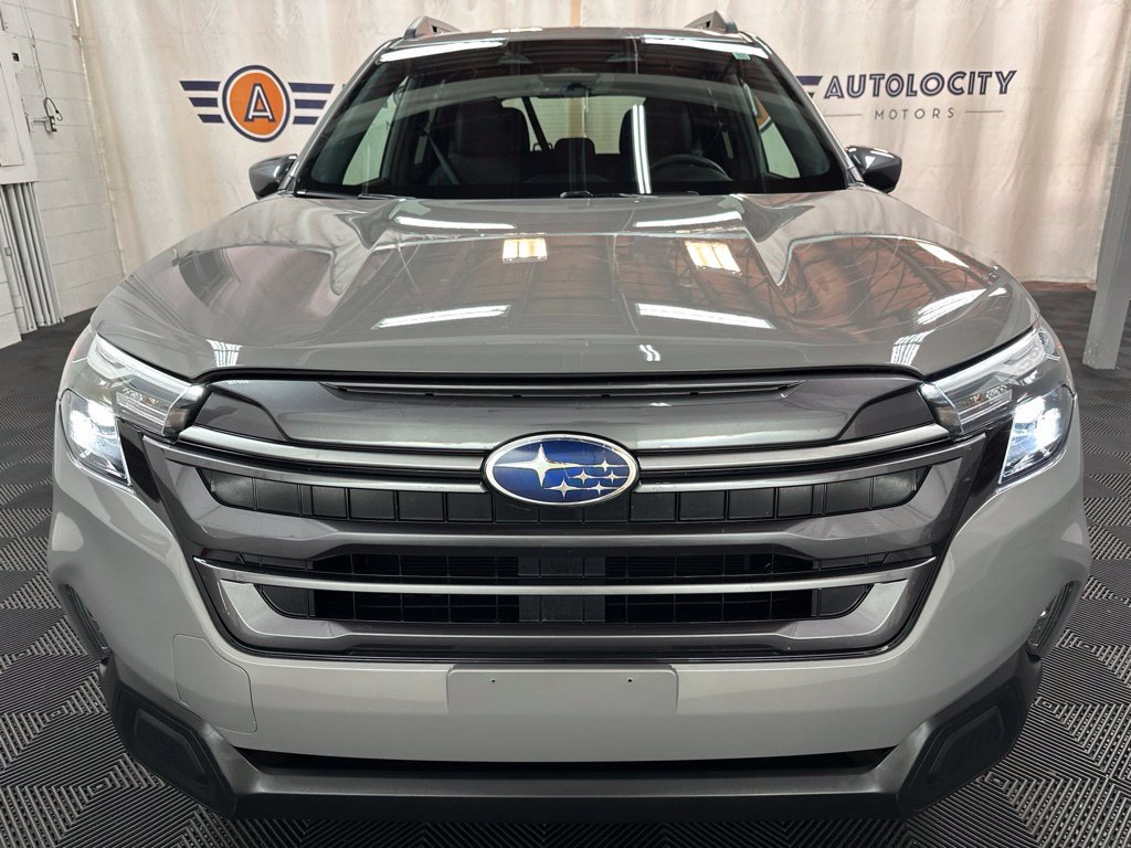 Used 2026 Subaru Forester Premium AWD/4WD image 3