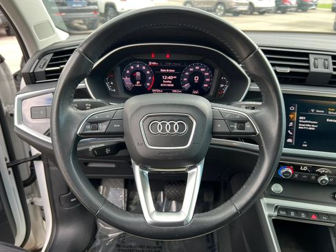 Used 2020 Audi Q3 2.0T Premium w/ Convenience Package AWD/4WD image 15