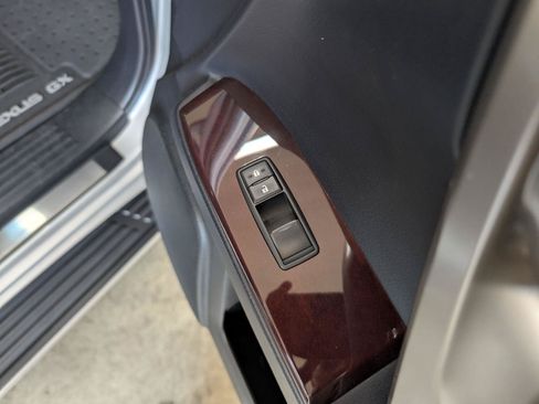 Used 2019 Lexus GX 460 Luxury AWD/4WD image 31