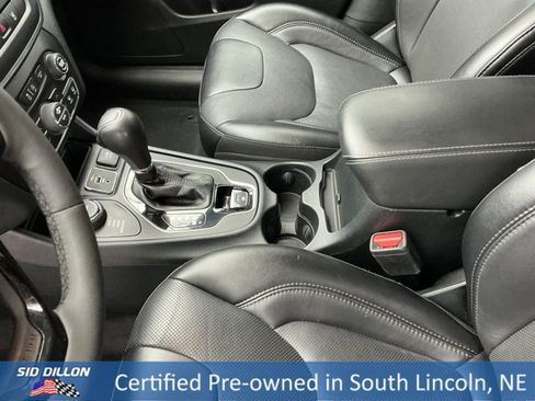 Used 2023 Jeep Cherokee Altitude Lux image 14