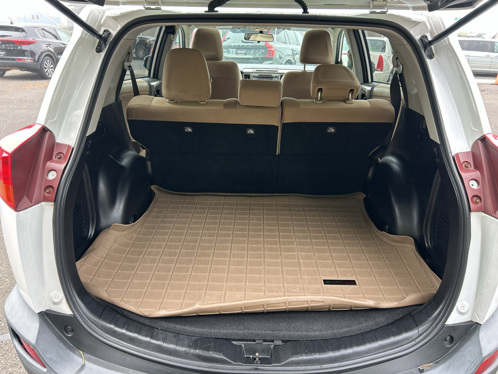 Used 2013 Toyota RAV4 XLE FWD image 32
