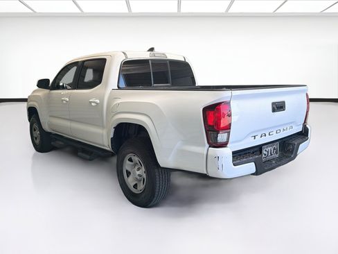 Used 2020 Toyota Tacoma SR RWD image 14