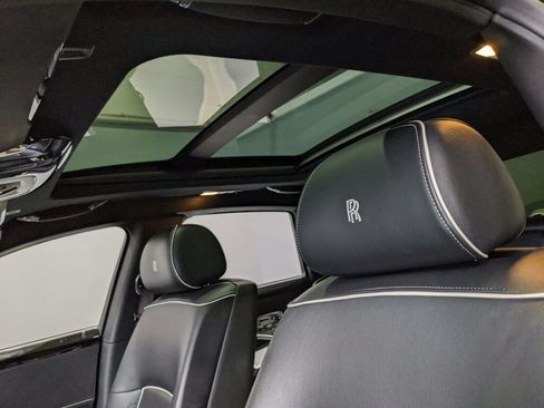 Used 2014 Rolls-Royce Ghost RWD image 33