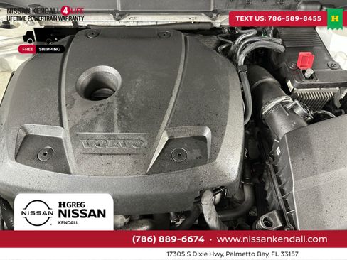 Used 2018 Volvo XC60 T5 Momentum w/ Convenience Package image 32