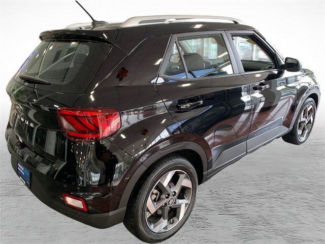 Certified 2026 Hyundai Venue SEL FWD image 3