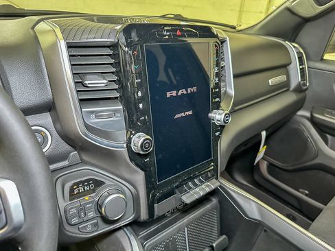New 2026 RAM 1500 4x4 Crew Cab image 29