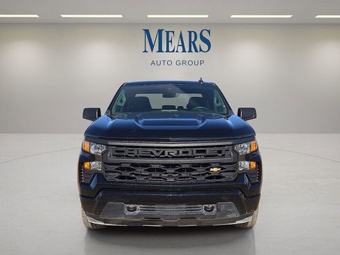 Used 2024 Chevrolet Silverado 1500 Custom image 9