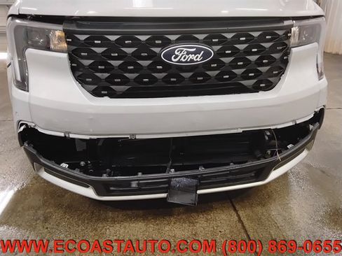 Used 2025 Ford Maverick Lariat w/ 4K Tow Package image 16