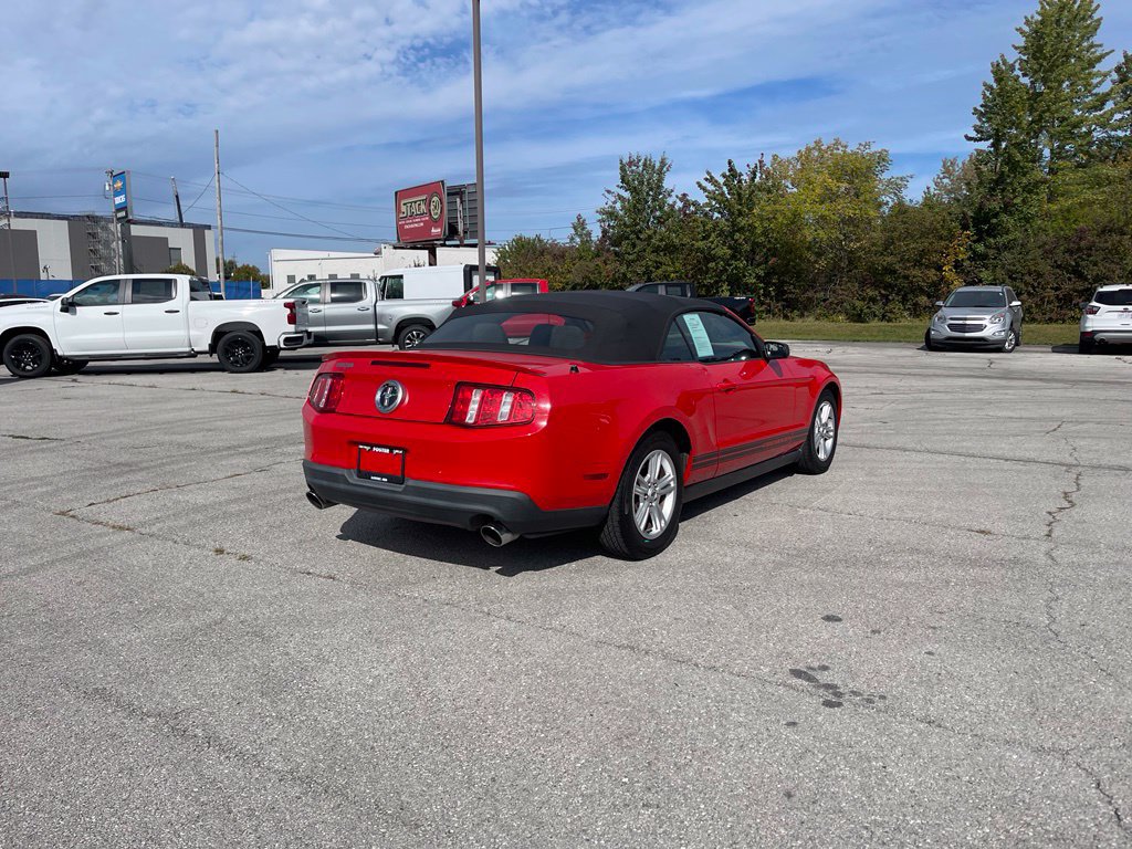 Used 2011 Ford Mustang Convertible w/ 101A Rapid Spec Order Code RWD image 5