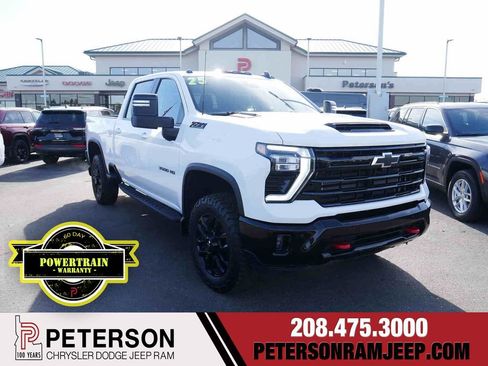 Used 2025 Chevrolet Silverado 3500 LT image 1